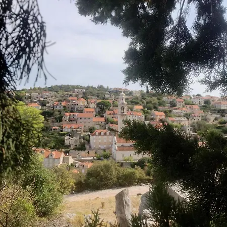 Daire Dolce - 40 M To The Sea & Beach-sleeps 3 Milna (Brac)